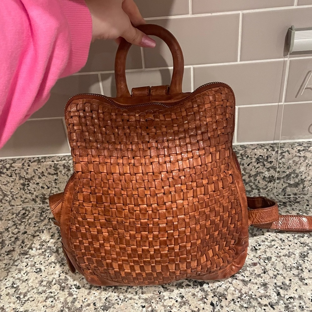 Vilenca Brown Leather Backpack
